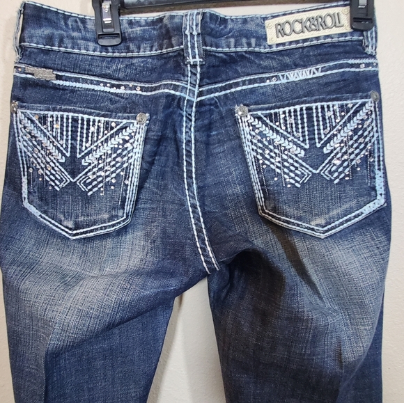 Rock & Roll Cowgirl Denim - Rock & roll cowgirl 29x34 mid rise jeans